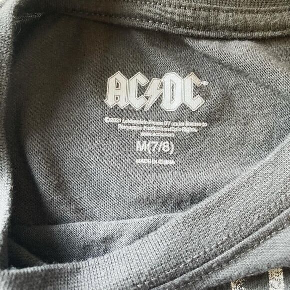 AC/DC Grey Graphic Tee Youth Kids  SIZE MEDIUM 7/8 VTG STYLE T SHIRT band tour - Picture 3 of 4